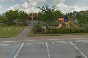 962 SW 143rd, Pembroke Pines, FL 33027 - Photo 17