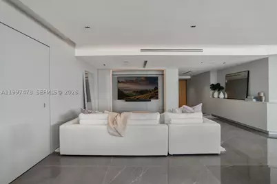 1000 S Pointe #901, Miami Beach, FL 33139 - Photo 5