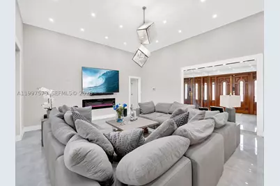 621 E Tropical, Plantation, FL 33317 - Photo 5