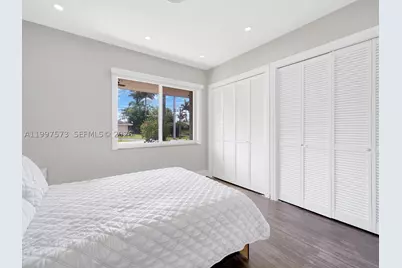 621 E Tropical, Plantation, FL 33317 - Photo 17