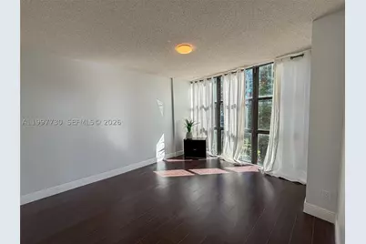 1000 Parkview #531, Hallandale Beach, FL 33009 - Photo 15