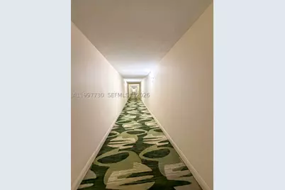1000 Parkview #531, Hallandale Beach, FL 33009 - Photo 27