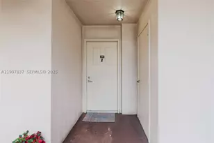 101 SW 96th, Plantation, FL 33324 - Photo 3