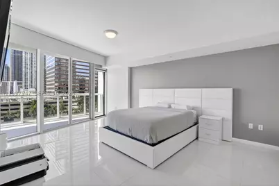 495 Brickell #1007, Miami, FL 33131 - Photo 5