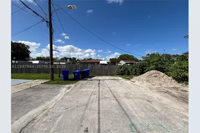 3180 SW 26th, Miami, FL 33133 - Photo 11