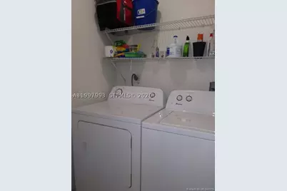 907 NE 199th #204, Miami, FL 33179 - Photo 33