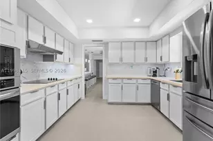 16400 SW 80th, Palmetto Bay, FL 33157 - Photo 9