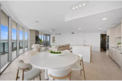 488 NE 18th #715, Miami, FL 33132 - Photo 15