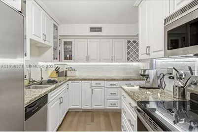 550 Ocean #3H, Key Biscayne, FL 33149 - Photo 27