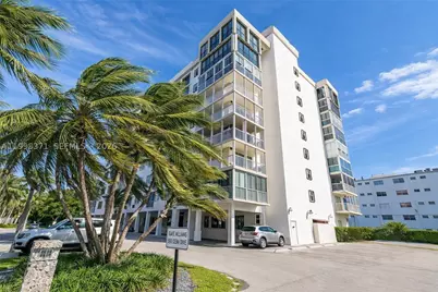 550 Ocean #3H, Key Biscayne, FL 33149 - Photo 1