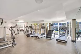 17555 Collins, Sunny Isles Beach, FL 33160 - Photo 31