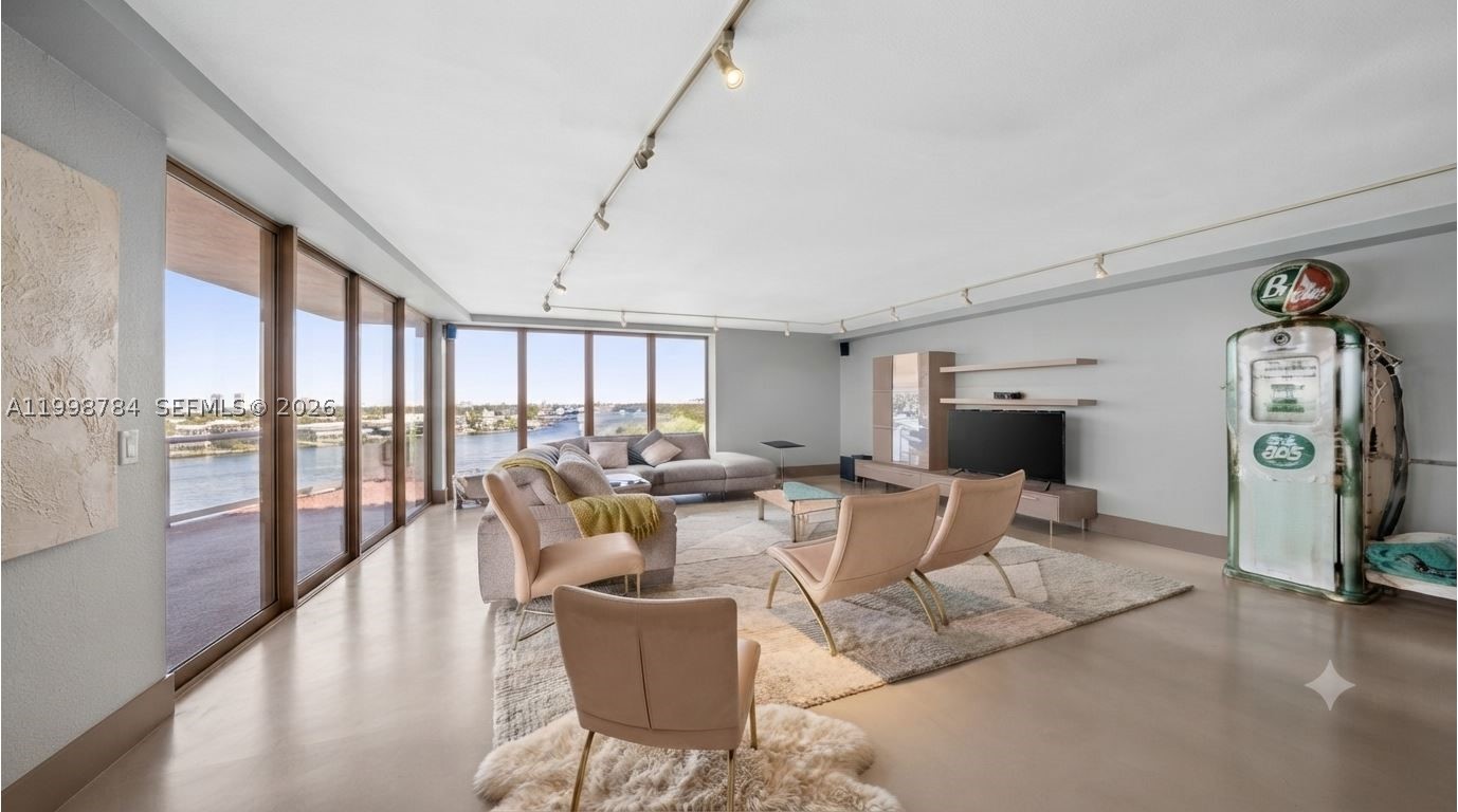 2800 E Sunrise #7F - 2800 E Sunrise #7F, Fort Lauderdale, FL 33304 Luxury Property | Jose Angel Pina