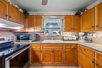 11298 NW 21st, Miami, FL 33167 - Photo 13