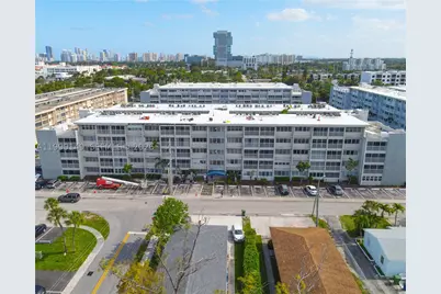 330 SE 2nd #405F, Hallandale, FL 33009 - Photo 33