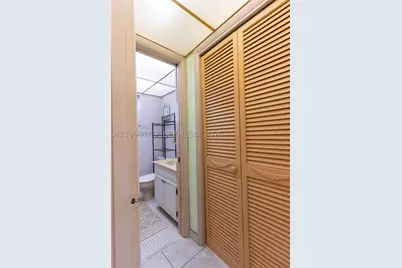 330 SE 2nd #405F, Hallandale, FL 33009 - Photo 13