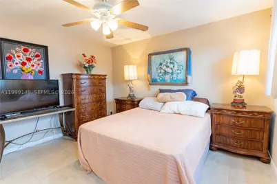 330 SE 2nd #405F, Hallandale, FL 33009 - Photo 17