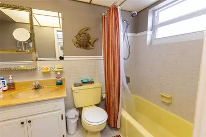 330 SE 2nd #405F, Hallandale, FL 33009 - Photo 23