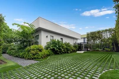 70 Samana, Miami, FL 33133 - Photo 21
