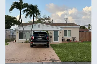 1771 NE 180th, North Miami Beach, FL 33162 - Photo 1