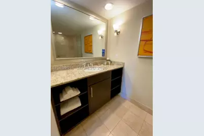 2670 E Sunrise #309, Fort Lauderdale, FL 33304 - Photo 5