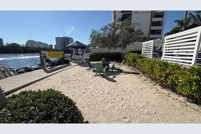 2670 E Sunrise #309, Fort Lauderdale, FL 33304 - Photo 21