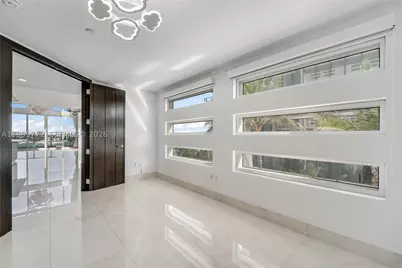 1040 Biscayne #1001, Miami, FL 33132 - Photo 13