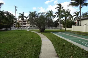 580 Egret, Hallandale, FL 33009 - Photo 23