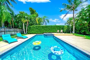 1241 S 13th, Hollywood, FL 33019 - Photo 1