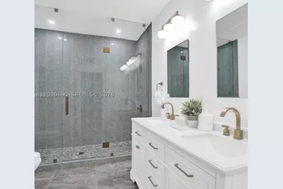 2501 NE 181st, North Miami Beach, FL 33160 - Photo 3