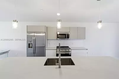 2505 NE 193rd #4215, Miami, FL 33180 - Photo 7