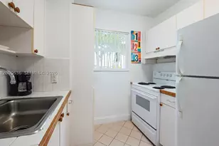 2615 Collins, Miami Beach, FL 33140 - Photo 5