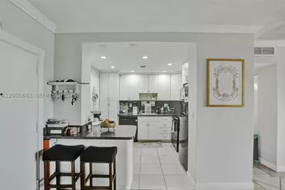 300 Bayview #PH10, Sunny Isles Beach, FL 33160 - Photo 13