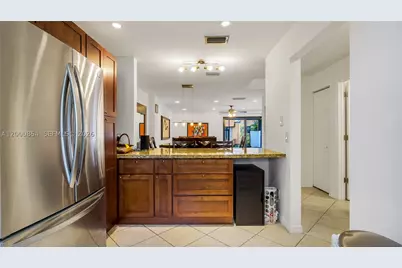 1541 NW 92nd #186, Pembroke Pines, FL 33024 - Photo 9
