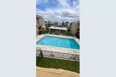 6070 W 18th #323, Hialeah, FL 33012 - Photo 17