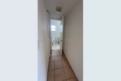 6070 W 18th #323, Hialeah, FL 33012 - Photo 13