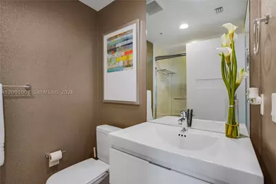 17111 Biscayne #2008, North Miami Beach, FL 33160 - Photo 7
