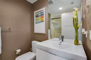 17111 Biscayne, North Miami Beach, FL 33160 - Photo 7