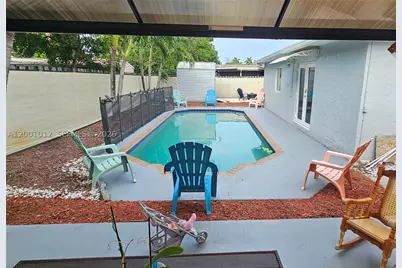 8421 NW 8th, Pembroke Pines, FL 33024 - Photo 27