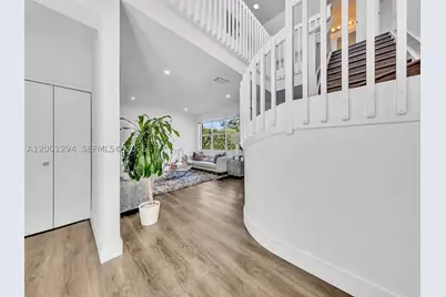 1042 Thistle Creek, Weston, FL 33327 - Photo 3