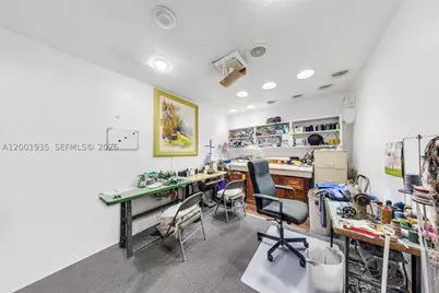 5401 Collins #CU-9, Miami Beach, FL 33140 - Photo 5