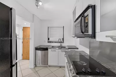 1250 Lincoln #404, Miami Beach, FL 33139 - Photo 7