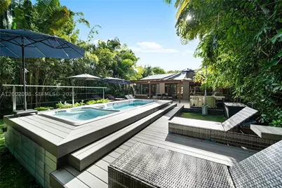 1735 Michigan, Miami Beach, FL 33139 - Photo 31