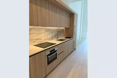 77 SE 5th #1011, Miami, FL 33131 - Photo 1