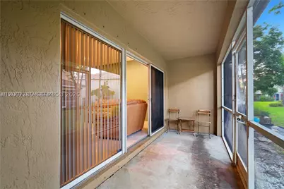 12111 SW 5th #ROOMMATE, Pembroke Pines, FL 33025 - Photo 15