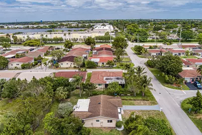 4871 NW 13th, Deerfield Beach, FL 33064 - Photo 57