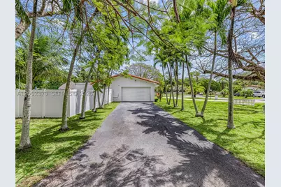 7495 SW 73rd, Miami, FL 33143 - Photo 31