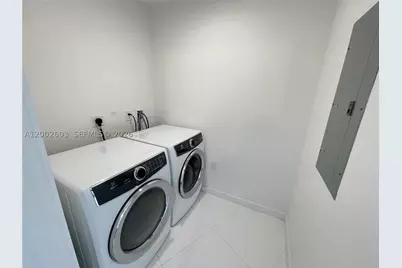851 NE 1st #3103, Miami, FL 33132 - Photo 15