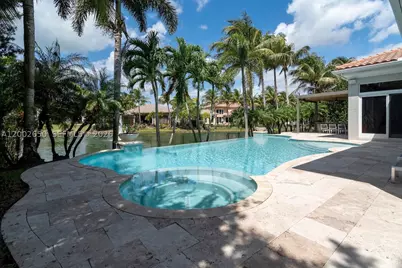 651 Sweet Bay, Plantation, FL 33324 - Photo 5