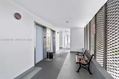 20500 W Country Club #405, Aventura, FL 33180 - Photo 5