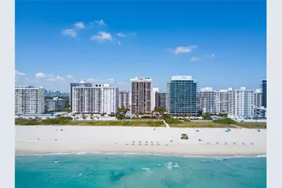 5757 Collins #1104, Miami Beach, FL 33140 - Photo 5